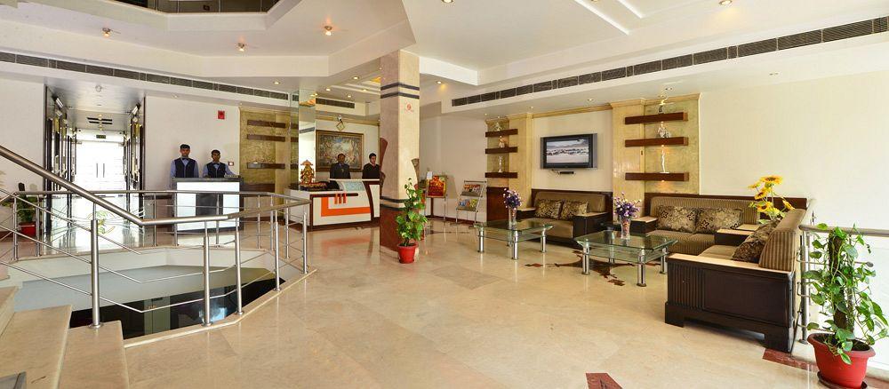Hotel Shipra International Ню Делхи Екстериор снимка