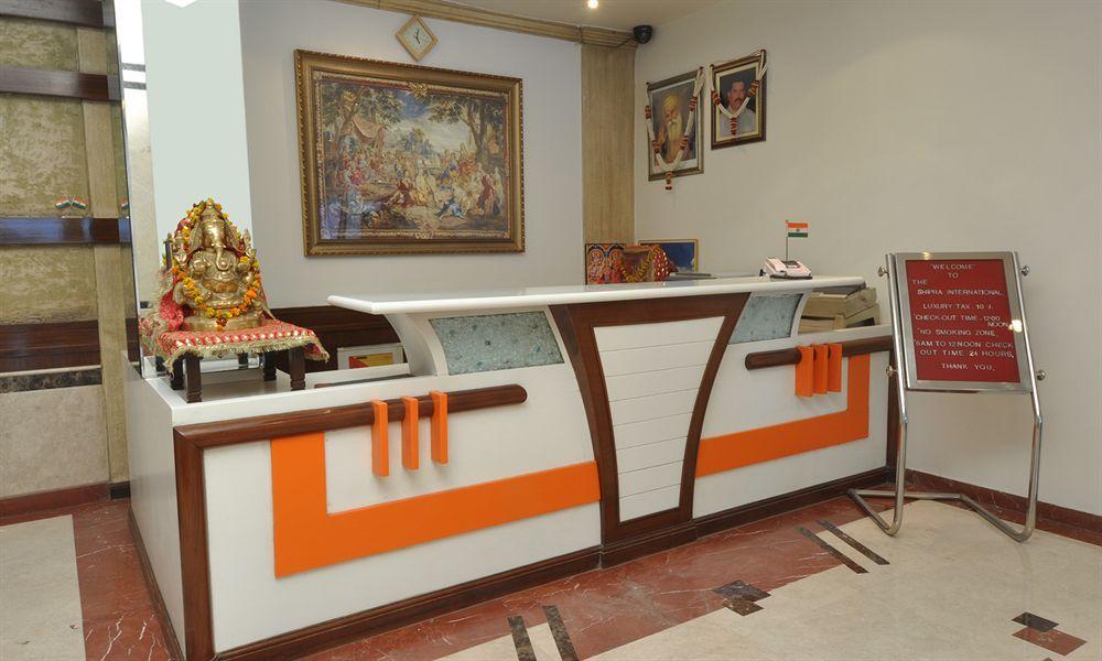 Hotel Shipra International Ню Делхи Екстериор снимка