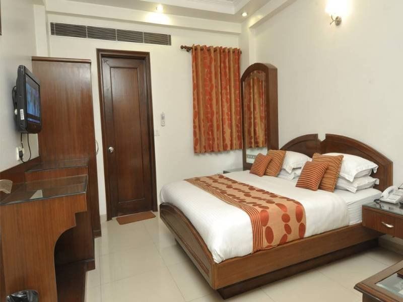 Hotel Shipra International Ню Делхи Екстериор снимка